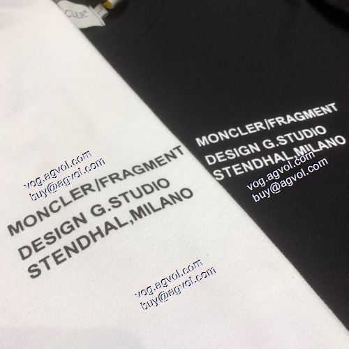  2021春夏  半袖シャツ  2色可選  MONCLERブランドコピー  モンクレール MONCLER  お洒落に魅せる