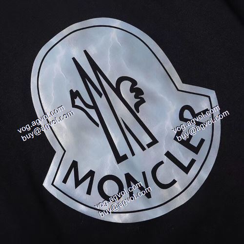  半袖シャツ  存在感のある  2色可選  モンクレール MONCLER   2021春夏  MONCLERスーパーコピー 激安