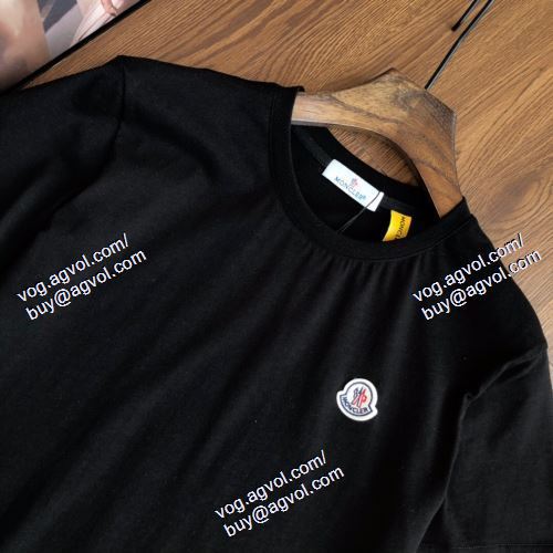  2021春夏 半袖Tシャツ 2色可選 抜群の雰囲気が作れる! MONCLERコピー モンクレール MONCLER