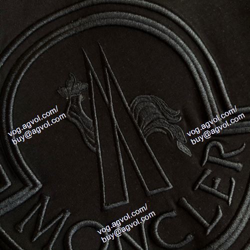  モンクレール MONCLER 値下げ！ 半袖Tシャツ 2色可選 MONCLERブランド 偽物 通販 2021春夏