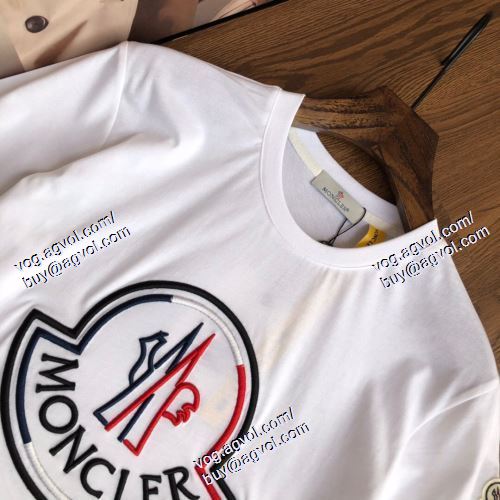  MONCLERスーパーコピー 激安 めちゃくちゃお得 モンクレール MONCLER 2021春夏 半袖Tシャツ 2色可選
