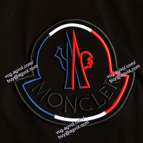  MONCLERスーパーコピー 激安 めちゃくちゃお得 モンクレール MONCLER 2021春夏 半袖Tシャツ 2色可選