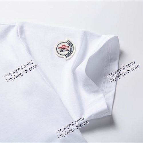  モンクレール MONCLER 半袖Tシャツ 3色可選 2021春夏 MONCLERブランド コピー 落ち着いた感覚