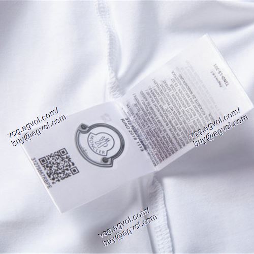  モンクレール MONCLER 半袖Tシャツ 3色可選 2021春夏 MONCLERブランド コピー 落ち着いた感覚