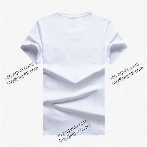  MONCLERコピー ブランド 2021春夏 モンクレール MONCLER ムダな装飾を排したデザイン 半袖Tシャツ 2色可選