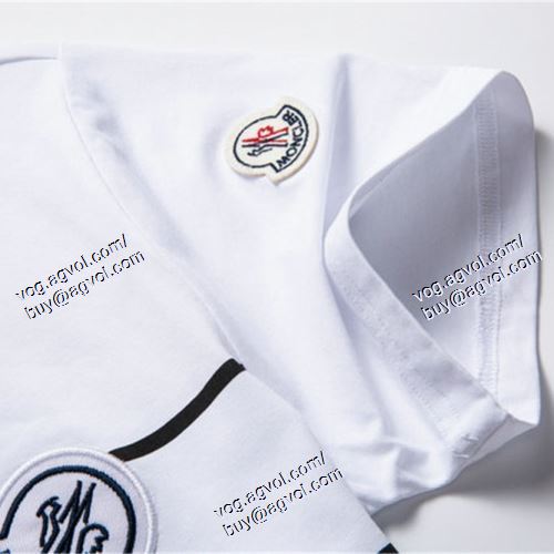  MONCLERコピー ブランド 2021春夏 モンクレール MONCLER ムダな装飾を排したデザイン 半袖Tシャツ 2色可選