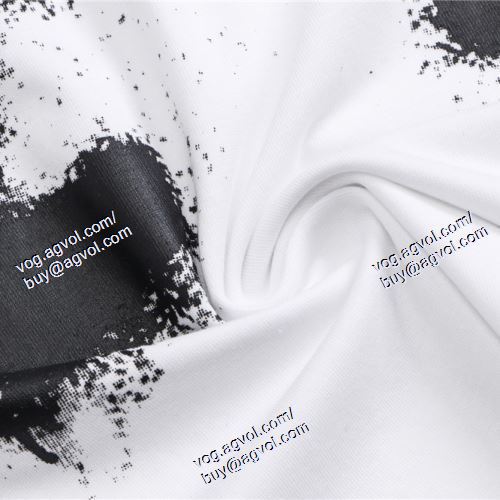  OFF-WHITE オフホワイトブランド 偽物 通販 2色可選 半袖Tシャツ Off-White オフホワイト 2021春夏 ファション性の高い