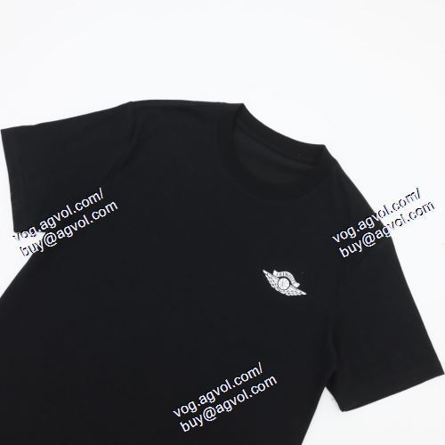  OFF-WHITE オフホワイトスーパーコピー 半袖Tシャツ 3色可選 Off-White オフホワイト スタイリッシュな印象 2021春夏 