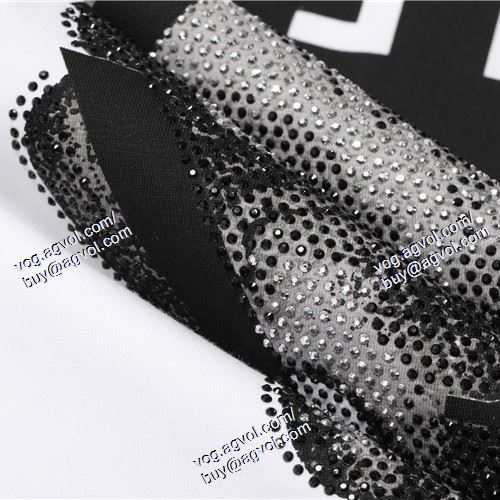  フィリッププレイン PHILIPP PLEIN ◆モデル愛用◆ PHILIPP PLEINブランドスーパーコピー 2021春夏 半袖Tシャツ 2色可選