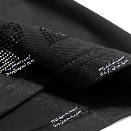  フィリッププレイン PHILIPP PLEIN 半袖Tシャツ 一味違うケーブル編みが魅力満点 PHILIPP PLEINコピー ブランド 2021春夏