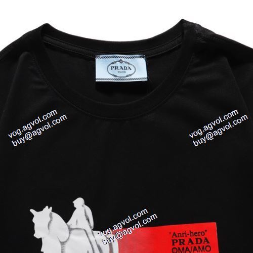 2021春夏  2色可選 PRADA偽物ブランド 綺麗に決まるフォルム！ 半袖シャツ プラダ PRADA