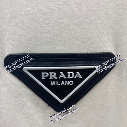  プラダ PRADA 2021春夏 ◆モデル愛用◆ PRADAコピーブランド 2色可選 半袖Tシャツ