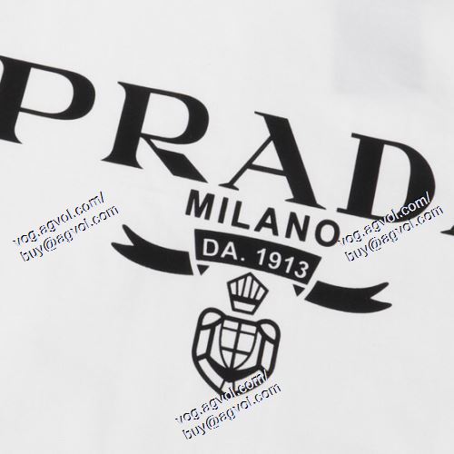  2021春夏 PRADAコピー 2色可選 高級感溢れるデザイン 半袖Tシャツ プラダ PRADA 