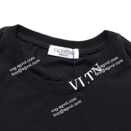 2色可選  VALENTINOコピーブランド  2021春夏  ヴァレンティノ VALENTINO  高級感を引き立てる  半袖シャツ