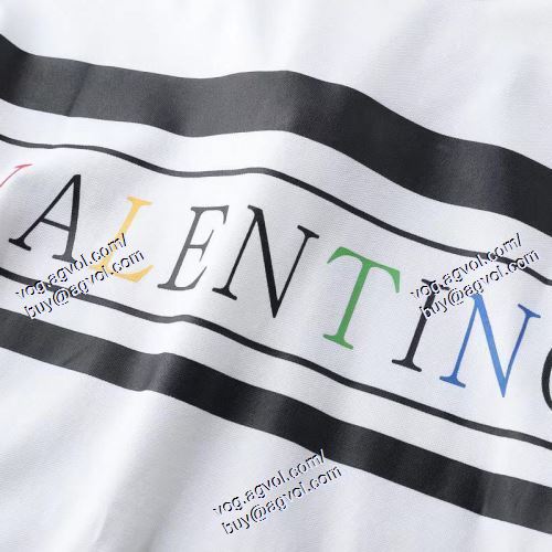  ヴァレンティノ VALENTINO 2021春夏 首胸ロゴ VALENTINOブランド コピー 3色可選 半袖Tシャツ 
