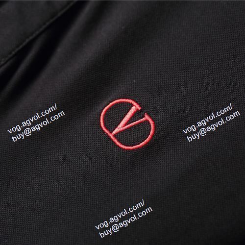  VALENTINOブランド 偽物 通販 注目のアイテム ヴァレンティノ VALENTINO 2021春夏 4色可選 半袖Tシャツ 