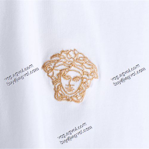 ヴェルサーチスーパーコピー 激安 2色可選 半袖シャツ ヴェルサーチVERSACE 2021春夏 個性的なデザ 