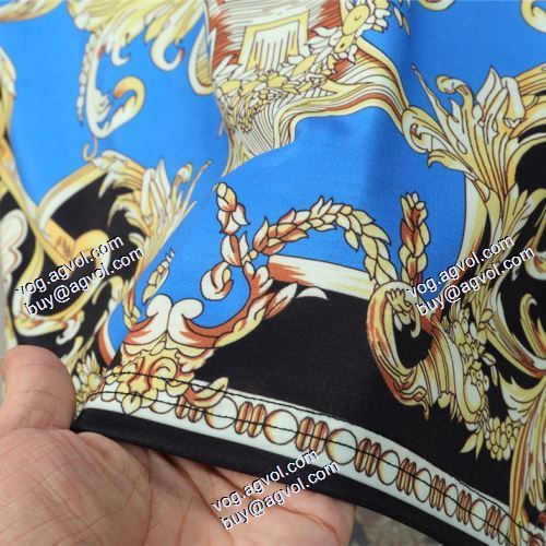 2021春夏 半袖シャツ ヴェルサーチVERSACE 耐久性のある ヴェルサーチブランド 偽物 通販 