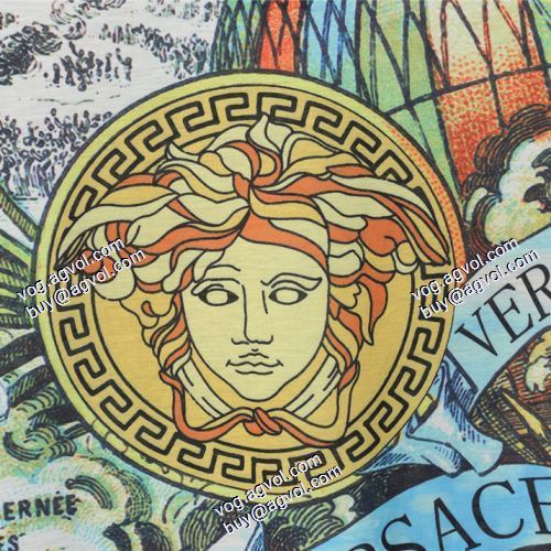 ヴェルサーチスーパーコピー 半袖シャツ  2021春夏 上品上質 ヴェルサーチVERSACE 