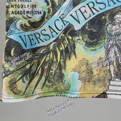 ヴェルサーチスーパーコピー 半袖シャツ  2021春夏 上品上質 ヴェルサーチVERSACE 