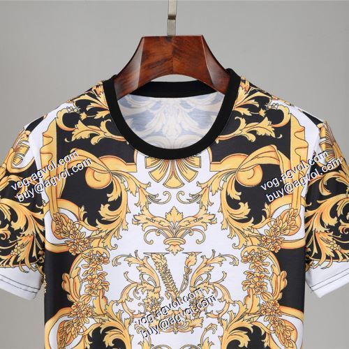 VERSACEブランドスーパーコピー 半袖シャツ 2021春夏 ヴェルサーチVERSACE 派手 
