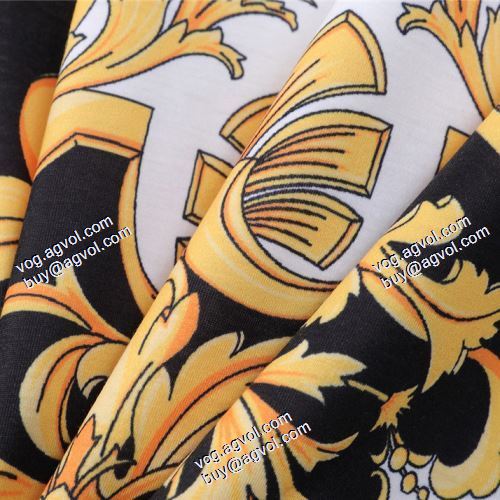 VERSACEブランドスーパーコピー 半袖シャツ 2021春夏 ヴェルサーチVERSACE 派手 