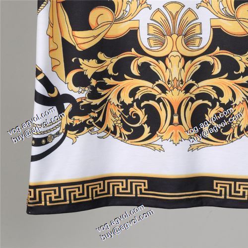 VERSACEブランドスーパーコピー 半袖シャツ 2021春夏 ヴェルサーチVERSACE 派手 