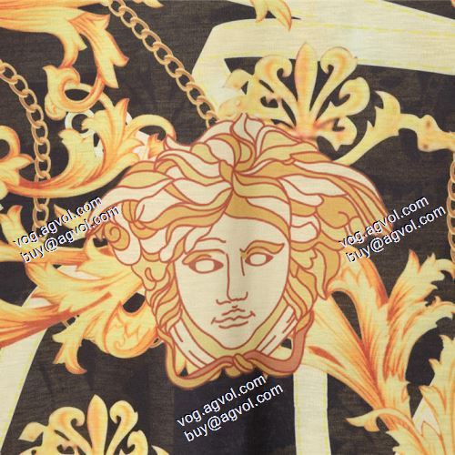 ヴェルサーチVERSACE 2021春夏 半袖シャツ VERSACEコピーブランド 高品質 人気