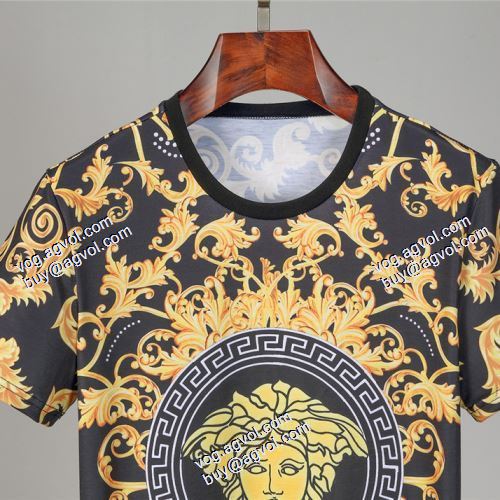 半袖シャツ 2021春夏 ヴェルサーチVERSACE 着心地抜群 VERSACEスーパーコピー 激安