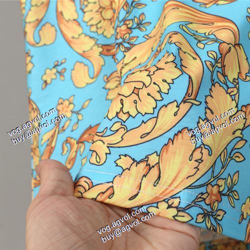 2021春夏 半袖シャツ 魅力ファッション ヴェルサーチVERSACE VERSACEブランド 偽物 通販 