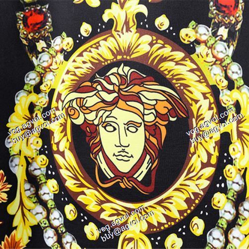 ファション性の高い 半袖シャツ VERSACEブランド コピー2021春夏 ヴェルサーチVERSACE 