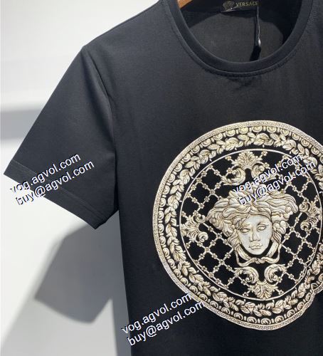 コスパ最高のプライス 半袖シャツ2色可選 ヴェルサーチVERSACE 2021春夏 VERSACEコピー ブランド
