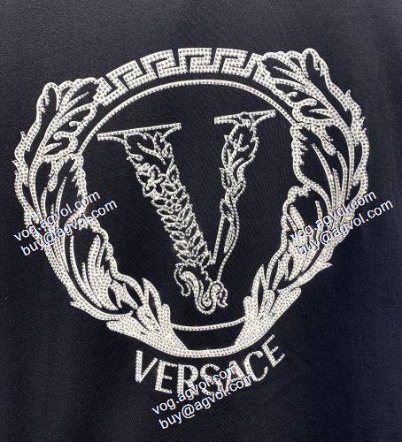 半袖シャツ ファッション 人気 ヴェルサーチVERSACE 2色可選 VERSACEブランド 偽物 通販 2021春夏