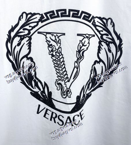 半袖シャツ ファッション 人気 ヴェルサーチVERSACE 2色可選 VERSACEブランド 偽物 通販 2021春夏