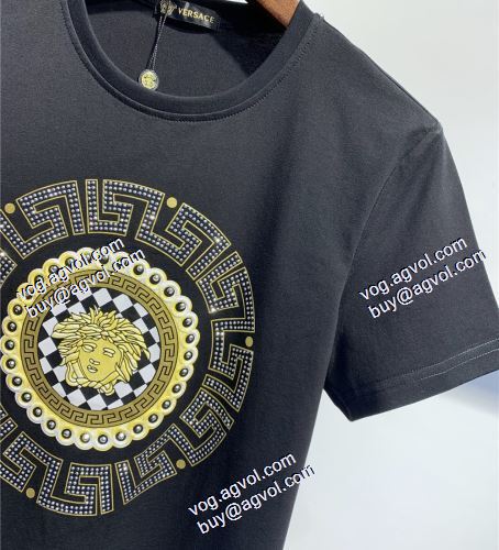 人気商品登場 半袖シャツ 2色可選 ヴェルサーチスーパーコピー 激安 2021春夏 ヴェルサーチVERSACE 