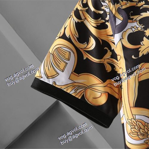 ヴェルサーチVERSACE 半袖シャツ 2021春夏 豊富なサイズ ヴェルサーチブランドスーパーコピー 激安