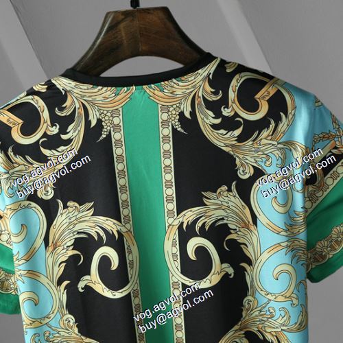 ヴェルサーチVERSACE  ヴェルサーチコピーブランド 人気販売中 2021春夏 半袖シャツ 
