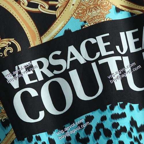 半袖シャツ 最安値に挑戦 ヴェルサーチスーパーコピー 激安 2021春夏 ヴェルサーチVERSACE 