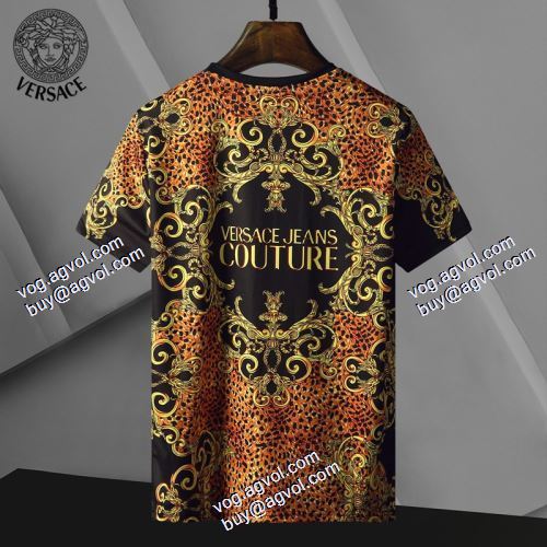 スタイリッシュな印象 半袖シャツ ヴェルサーチVERSACE 2021春夏 ヴェルサーチブランド 偽物 通販