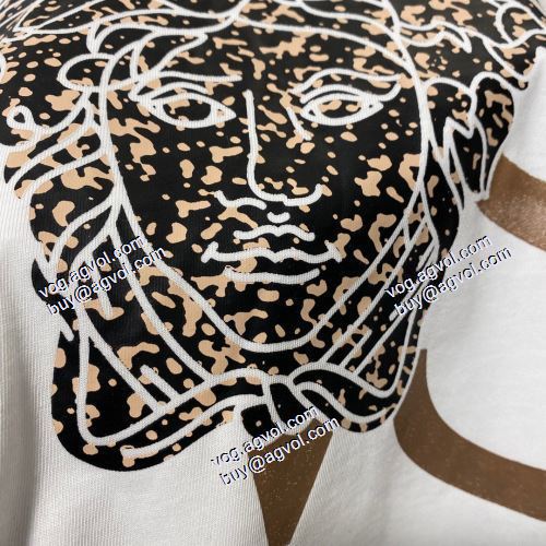  2021春夏  ヴェルサーチVERSACE   2色可選  ファション性の高い  VERSACEコピー  半袖シャツ
