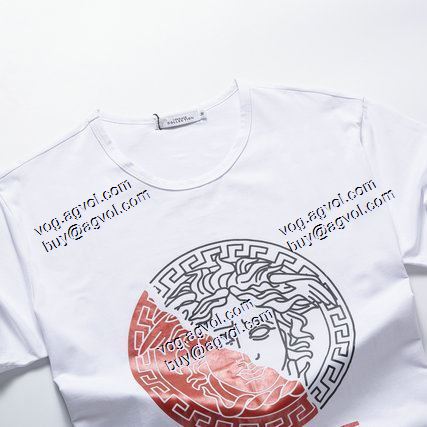  2色可選  VERSACEコピー ブランド  数に限りがある  2021春夏  ヴェルサーチVERSACE  半袖シャツ