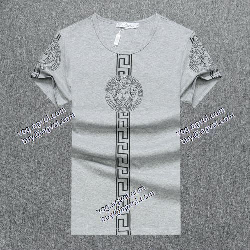  半袖シャツ  ヴェルサーチVERSACE  ムダな装飾を排したデザイン  2021春夏  VERSACE偽物ブランド  3色可選