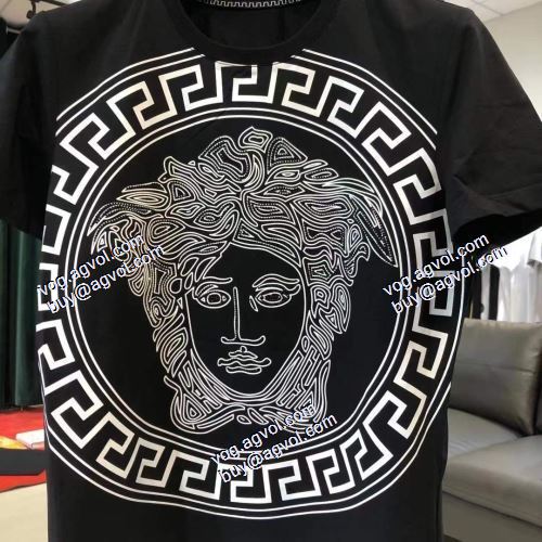  VERSACEスーパーコピー 代引  2色可選  売れ筋のいい  半袖シャツ  ヴェルサーチVERSACE  2021春夏