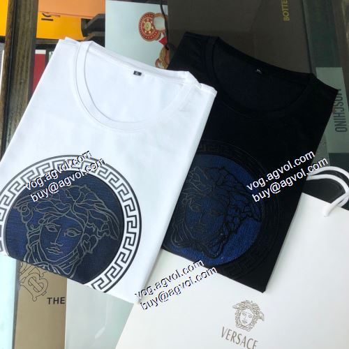  2021春夏  ヴェルサーチVERSACE  売れ筋！ 2色可選  VERSACEコピー  半袖シャツ 