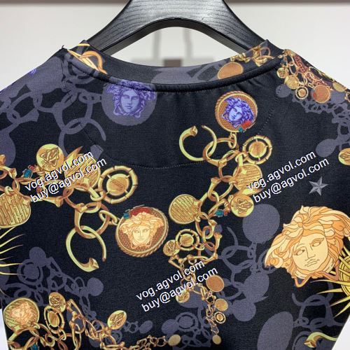  めちゃくちゃお得  半袖シャツ  ヴェルサーチVERSACE  2021春夏  VERSACE偽物ブランド