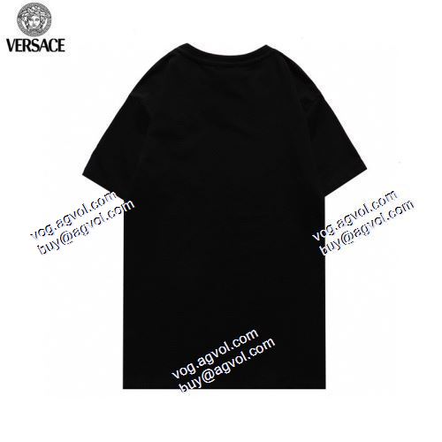  VERSACEスーパーコピー 代引  最旬アイテム  2色可選 半袖シャツ  ヴェルサーチVERSACE  2021春夏 