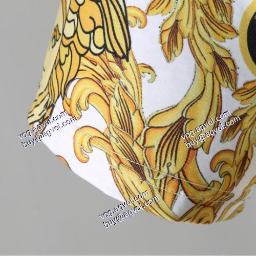  ヴェルサーチVERSACE  SALE!今季  VERSACEスーパーコピー  2021春夏  半袖シャツ 