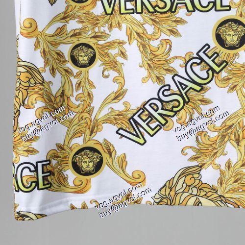  ヴェルサーチVERSACE  SALE!今季  VERSACEスーパーコピー  2021春夏  半袖シャツ 