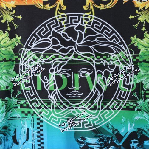  2021春夏  ヴェルサーチVERSACE   ★安心★追跡付  VERSACEコピー  半袖シャツ