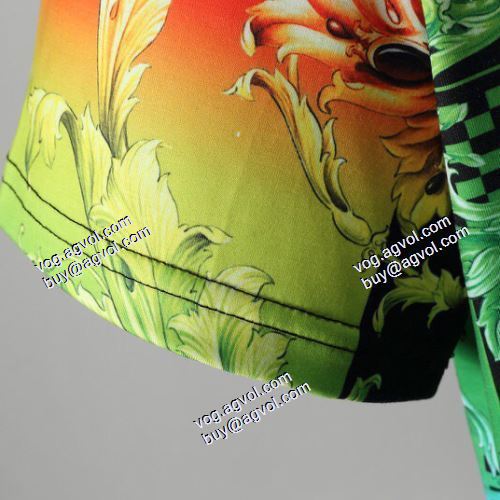  2021春夏  ヴェルサーチVERSACE   ★安心★追跡付  VERSACEコピー  半袖シャツ
